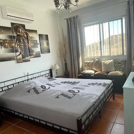Casira, 10 Personen, Vinuela, Andalucia *